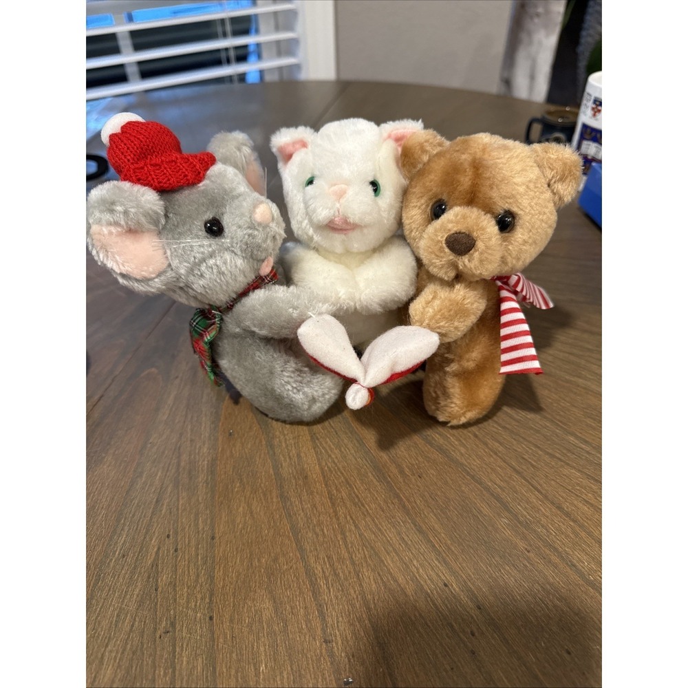 Vintage Russ Berrie Luv Pets Christmas Carolers Mouse Cat Bear Plush Trio 3885